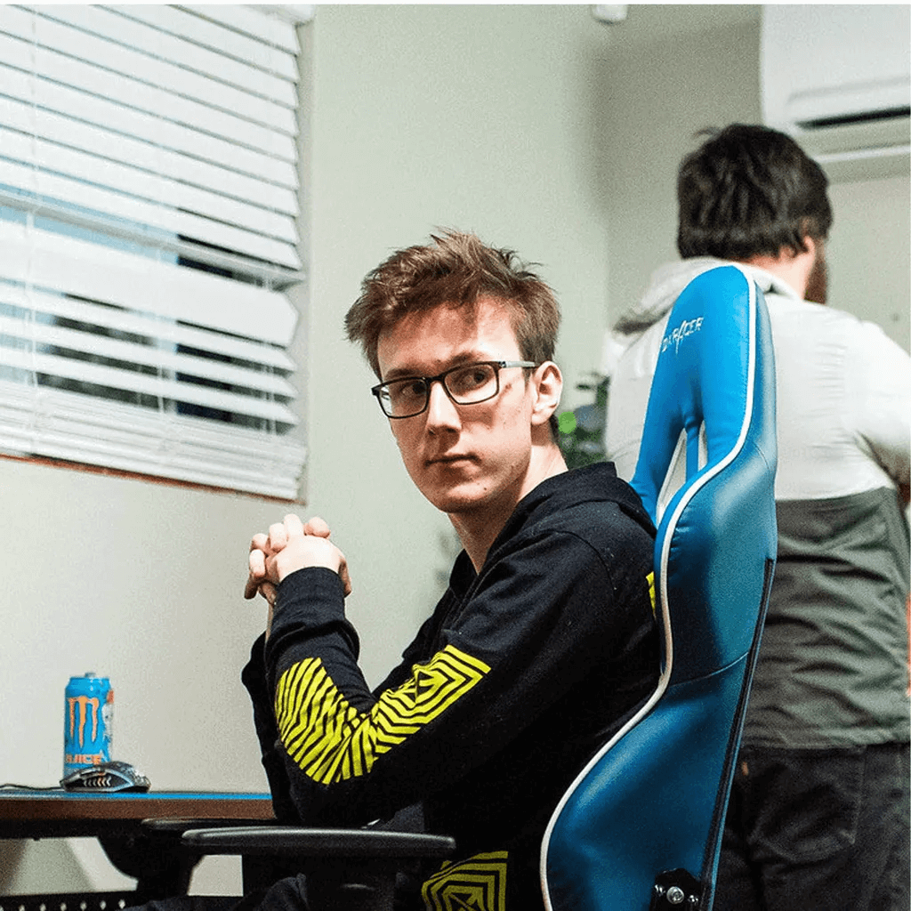 SabeRLighT consigue un lugar en el equipo ganador del TI en Dota 2